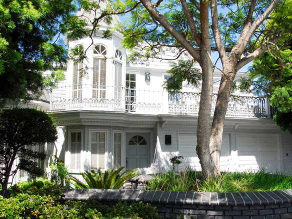Amazing Hill House for Rent