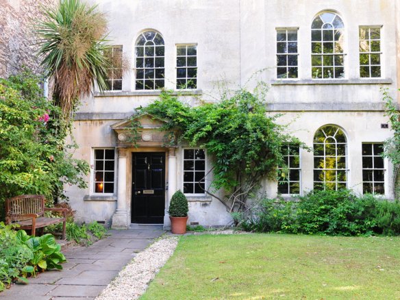 Apartment in Historic Villa for Rent